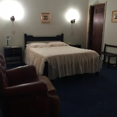 Santa Cruz Hotel *
